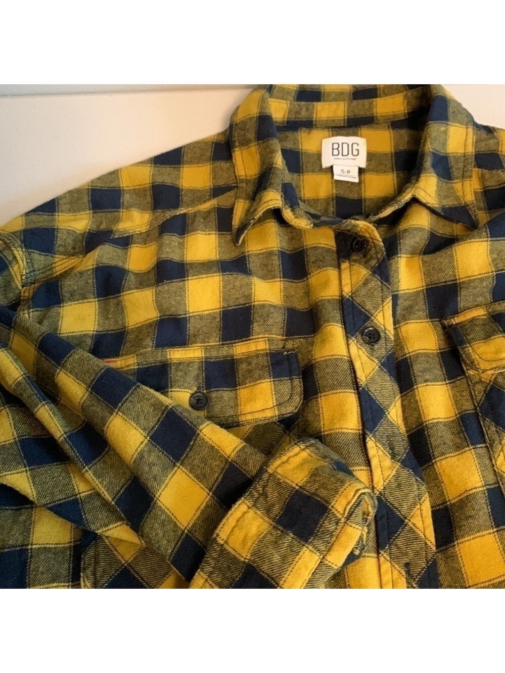 Urban Outfitters Cropped Flannel Button Down Shirt - Picture 13 of 13